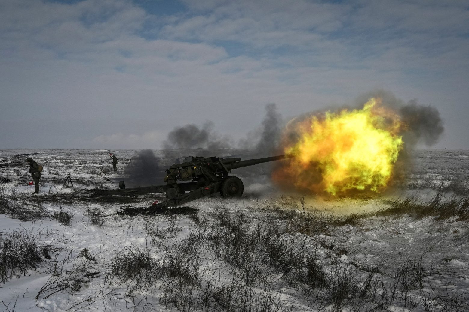 ΗΠΑ: Ενισχύονται οι ρωσικές δυνάμεις κοντά στην Ουκρανία - Συνομιλία Μπάιντεν με Μακρόν