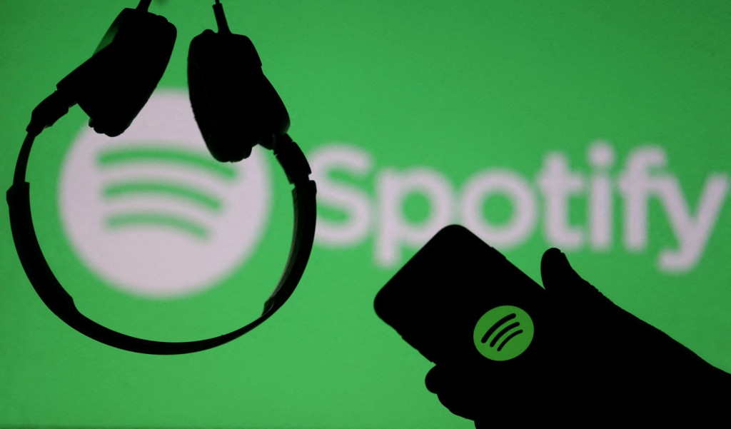 Spotify: Κλιμακώνεται η κόντρα με τον Νιλ Γιανγκ για την παραπληροφόρηση