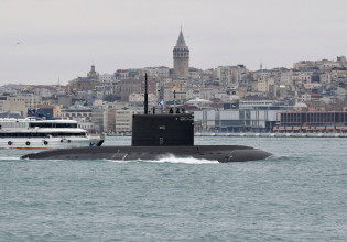 Ουκρανία: Με «παραλυτικές» κυρώσεις και ενίσχυση δυνάμεων του ΝΑΤΟ απειλούν τη Ρωσία οι ΗΠΑ