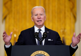 Το συμβιβαστικό μήνυμα Μπάιντεν στην Ρωσία