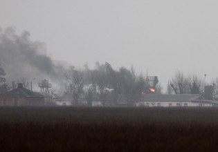 Ουκρανία: «Η χώρα μας βομβαρδίζεται από όλες τις πλευρές» λένε Έλληνες της Μαριούπολης στο in
