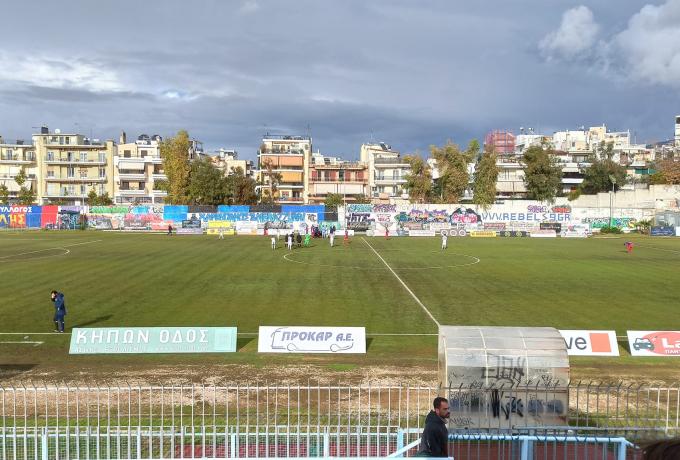 Δραματικές στιγμές στην Ηλιούπολη: Παίκτης έχασε τις αισθήσεις του, δεν υπήρχε ασθενοφόρο στο γήπεδο