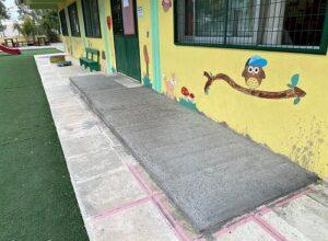 Κατασκευάζουν ράμπες ΑΜεΑ σε σχολεία της Πετρούπολης