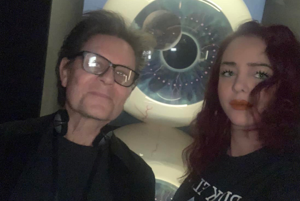 Scott Page: Ο μουσικός των Pink Floyd αρραβωνιάστηκε με τη Δέσποινα Μοίρου