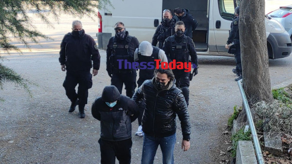 Δολοφονία Αλκη: Δεν ήταν το δρεπάνι το φονικό όπλο – Τι υποστηρίζει στην απολογία του ο 21χρονος πρώην ποδοσφαιριστής