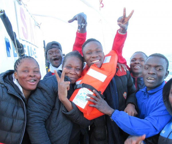 Πρόσφυγες: Μία συγκινητική ιστορία δύο αδερφών που χάθηκαν στον δρόμο για την Ευρώπη