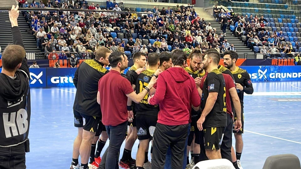 Ταταμπάνια – ΑΕΚ 25-24: «Αυτοκτόνησε» στην Ουγγαρία