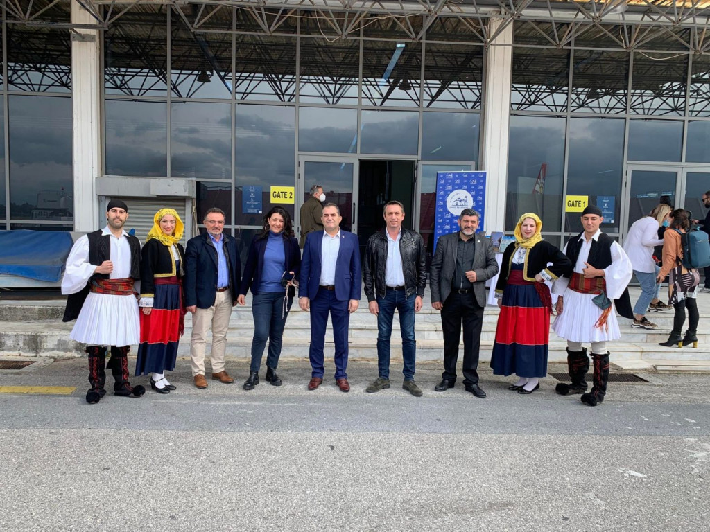 Καλαμάτα: Έφτασαν οι πρώτοι τουρίστες