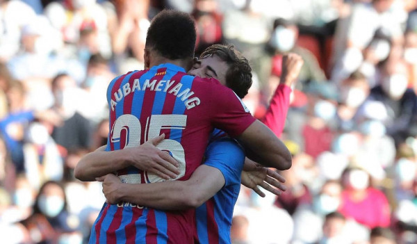 Ομπαμεγιάνγκ: Ο πρώτος παίκτης στον 21ο αιώνα με χατ-τρικ σε τέσσερα πρωταθλήματα