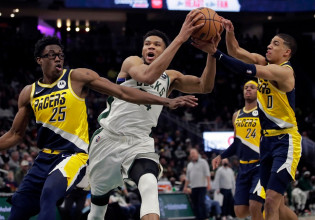 Μπακς – Πέισερς 128-119: «Εξωγήινος» Γιάννης και επιστροφή στις νίκες για Μπακς