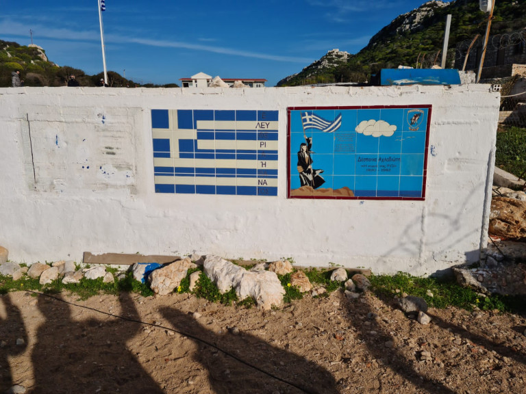 Στεφάνι στο μνημείο της Κυράς της Ρω κατέθεσε ο Μιλτιάδης Βαρβιτσιώτης