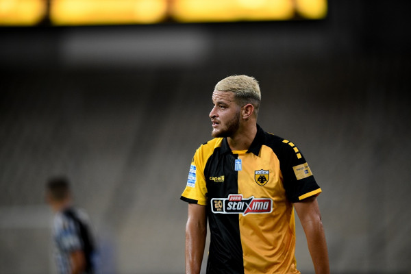 Παρελθόν ο Χνιντ από την ΑΕΚ