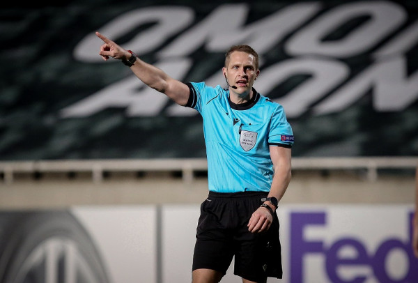 Αγγλική σφυρίχτρα στο Μίντιλαντ – ΠΑΟΚ