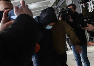 Δολοφονία Άλκη: Ραγδαίες οι εξελίξεις – Το μαχαίρι που βρέθηκε και οι έφοδοι σε συνδέσμους