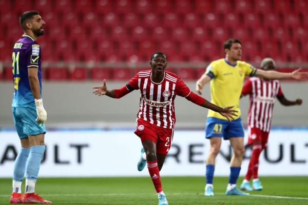 Πρώτο γκολ με τα «ερυθρόλευκα» για τον Φαντιγκά και 1-0 ο Ολυμπιακός (vid)