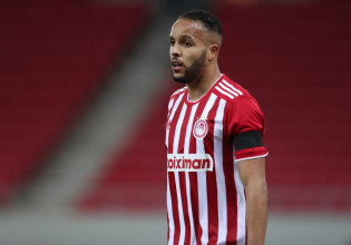 Ολυμπιακός: Αναμονή για Ελ Αραμπί εν όψει ΑΕΚ, επέστρεψε ο Σισέ