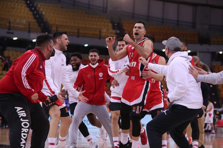 Απίθανος Σλούκας: Ετσι… ξέρανε την Εφές! – Δείτε το βίντεο