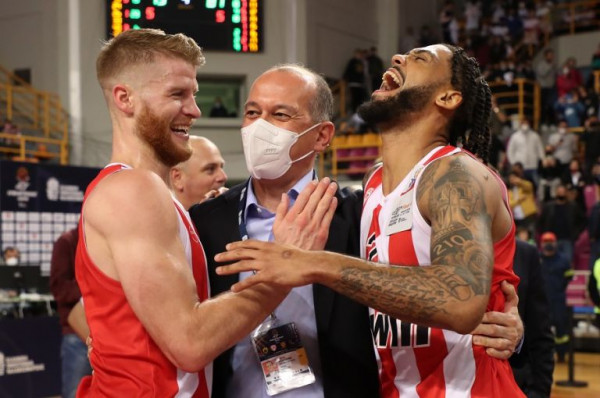 Παναθηναϊκός – Ολυμπιακός 73-81: Πήρε το Κύπελλο ο Θρύλος με επική ανατροπή