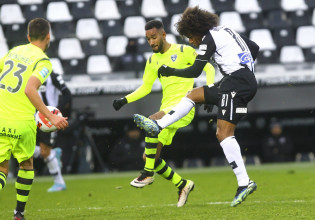 ΠΑΟΚ – Ιωνικός 1-1: Γκέλα ο «δικέφαλος» και ευκαιρία για τον Ολυμπιακό