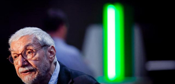 Greece in USA celebrates the legacy of Stephen Antonakos with “Form, Color, Space”