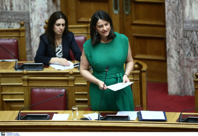 Παιδεία σε συρρίκνωση;