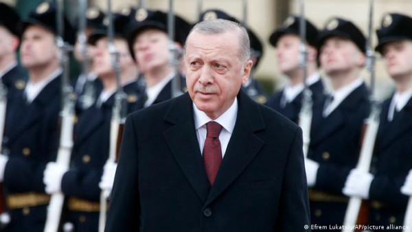Op-Ed To Vima: Erdogan spins out of control