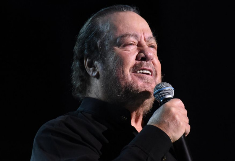 Γιάννης Πάριος: Ο έρωτας επέλεξε να τον τραγουδήσω