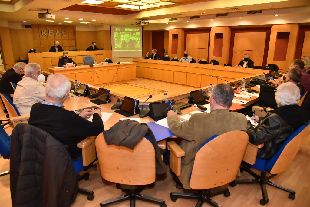 Εντείνει τις προσπάθειες η Ένωση Δήμων για την οικονομική βιωσιμότητα των ΟΤΑ