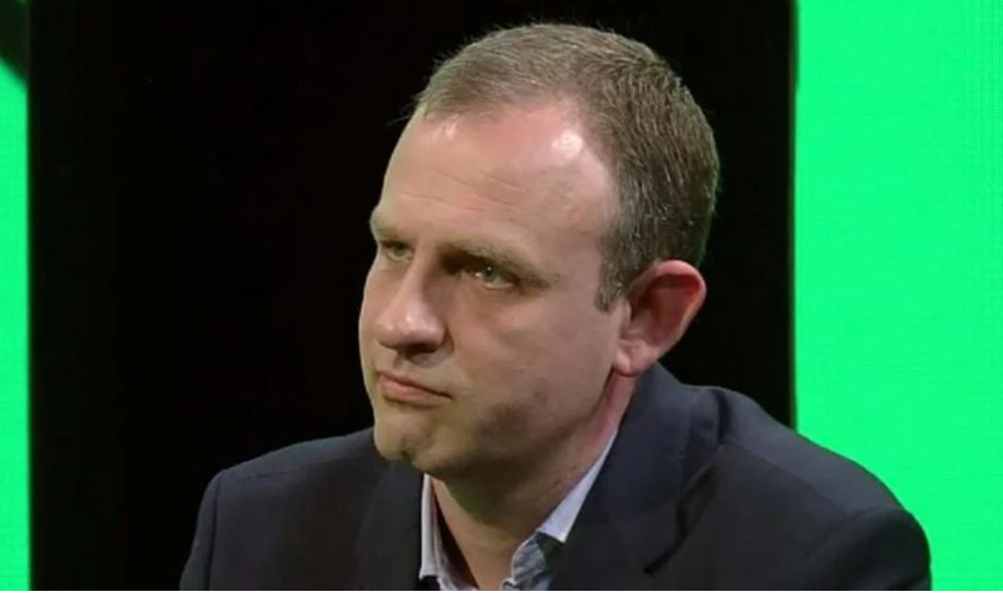 Νέα απάντηση στον Κουτσούμπα για το «Παπαρατσένκο» – «Η ΕΣΣΔ μου έδωσε εμβόλιο κατά του κομμουνισμού»