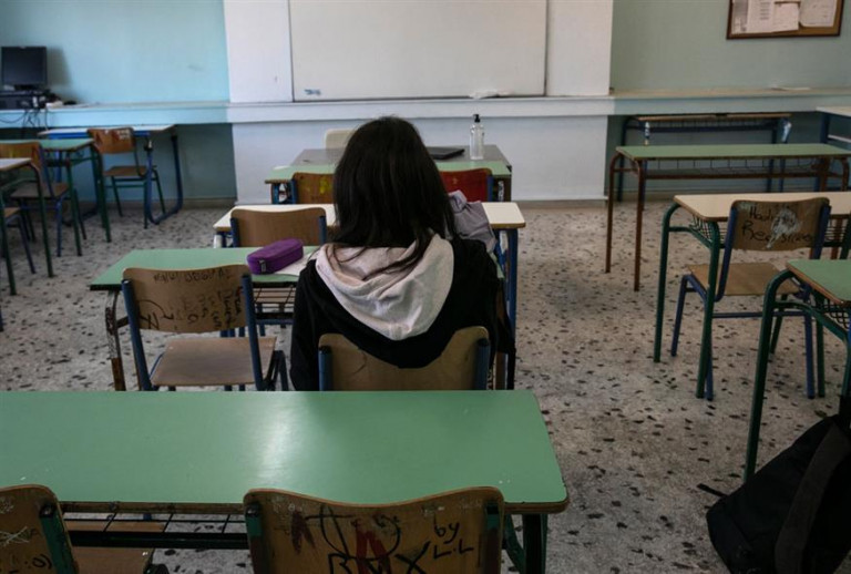 Κοροναϊός: Στον εισαγγελέα άλλοι δύο γονείς που έκοψαν το σχολείο στα παιδιά