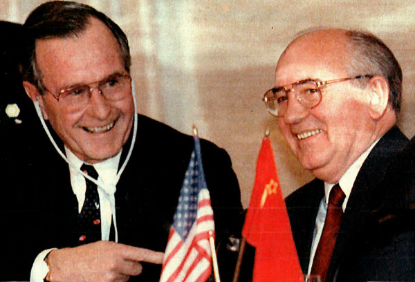 Bush Gorbachev Malta Summit Dec. 1989 resize