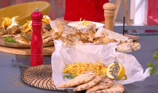 Ο Τίμος Ζαχαράτος μοιράζεται τα μυστικά του για το τέλειο κοντοσούβλι