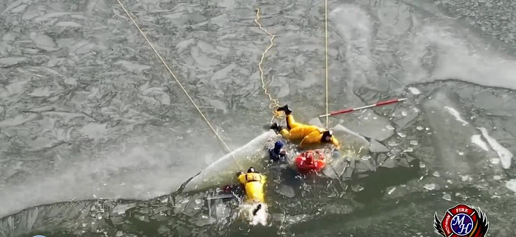 HΠΑ: Έσωσαν μαθητές που έπεσαν σε παγωμένη λίμνη