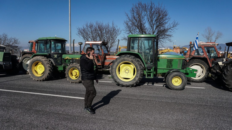 Αγρότες: Άρχισαν τα πρώτα μπλόκα σε κεντρική και δυτική Μακεδονία