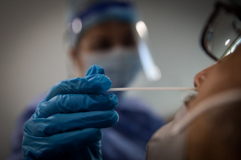 Κοροναϊός: Νέο τεστ δίνει απάντησε σε 4 λεπτά με την ακρίβεια του PCR