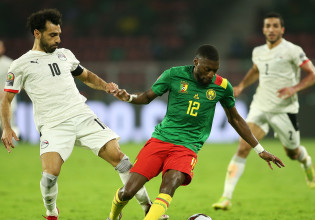 «Λύγισε» στα πέναλτι το Καμερούν του Κούντε