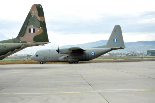 Πόλεμος στην Ουκρανία: Αναχώρησαν τα C-130 με το αμυντικό υλικό