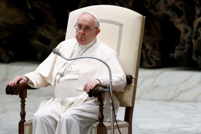 Πάπας Φραγκίσκος για τη ρωσική εισβολή: «Πρέπει να σιγήσουν τα όπλα»