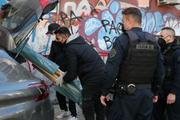 Εφοδοι της αστυνομίας σε 21 συνδέσμους οπαδών – 12 χωρίς άδεια