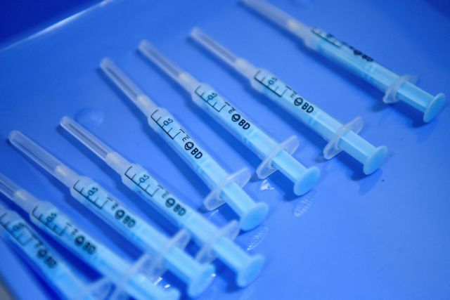 Κοροναϊός: Τα πρώτα αποτελέσματα για το εμβόλιο της Novavax στους εφήβους