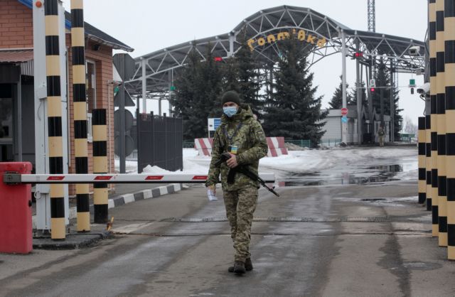 Βρετανία: Σε ετοιμότητα είναι οι ρωσικές δυνάμεις στα σύνορα με την Ουκρανία