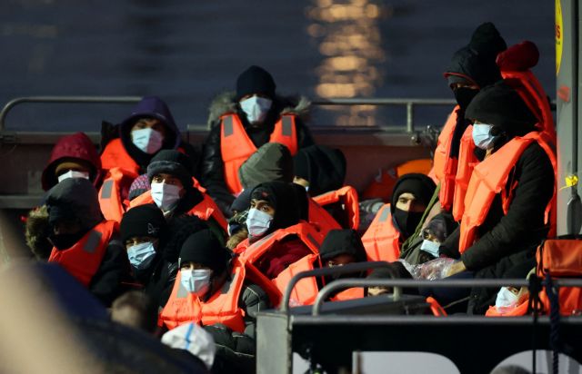 Ιταλία: Τρεις μετανάστες αγνοούνται - Το σκάφος τους συγκρούστηκε με λιβυκό αλιευτικό