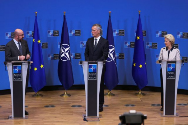 Πόλεμος στην Ουκρανία: «Το ΝΑΤΟ προκάλεσε την επίθεση της Ρωσίας», υποστηρίζει το Ιράν – Καλεί σε κατάπαυση του πυρός