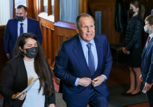 Πόλεμος στην Ουκρανία: Νέες διαβεβαίωσεις Λαβρόφ για επίλυση του ουκρανικού