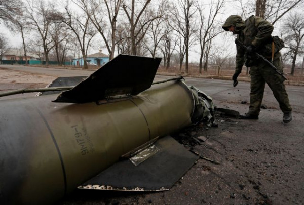 Πόλεμος στην Ουκρανία: Εμπόδια στη ρωσική προέλαση – Στόχος το Κίεβο
