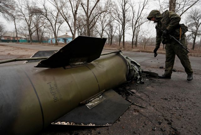 Πόλεμος στην Ουκρανία: Εμπόδια στη ρωσική προέλαση - Στόχος το Κίεβο