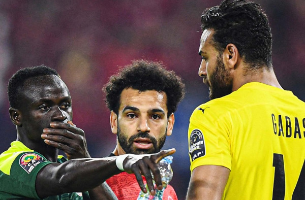 Τι ειπώθηκε μεταξύ Σαλαχ-Μανέ και τερματοφύλακα της Αιγύπτου πριν την εκτέλεση του πέναλτι