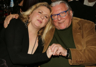 Δύο χρόνια χωρίς τον Κώστα Βουτσά: Ραγίζει καρδιές το μήνυμα της κόρης του Σάντρας