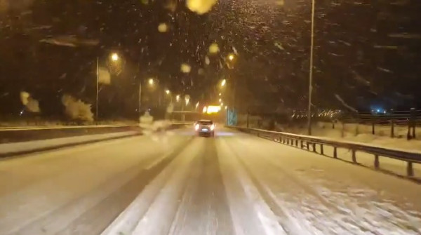 Ιωάννινα: Ξαφνική χιονόπτωση σε Ιονία και Εγνατία Οδό