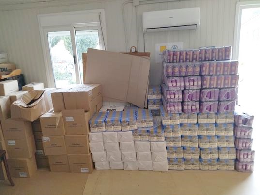 Δωρεά τροφίμων στον Σύλλογο Πολυτέκνων Σάμου από το γραφείο του πρωθυπουργού